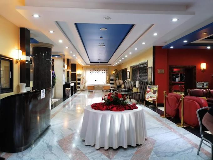 Hotel Soltane Algiers Екстериор снимка
